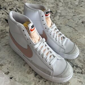 Women’s nike blazer mid ‘77 vintage sneaker